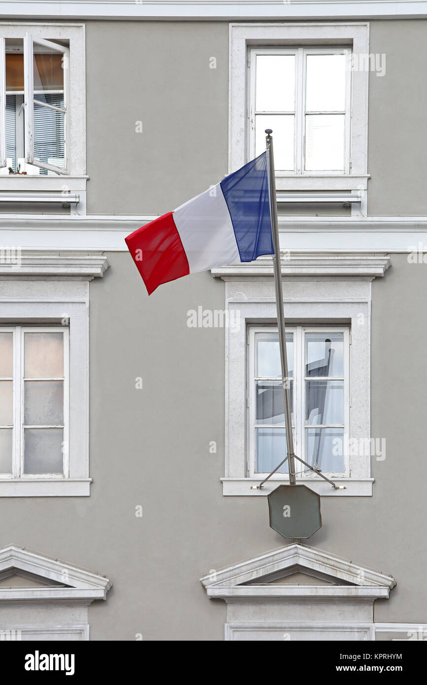 French tricolour flag flies hi-res stock photography and images - Alamy