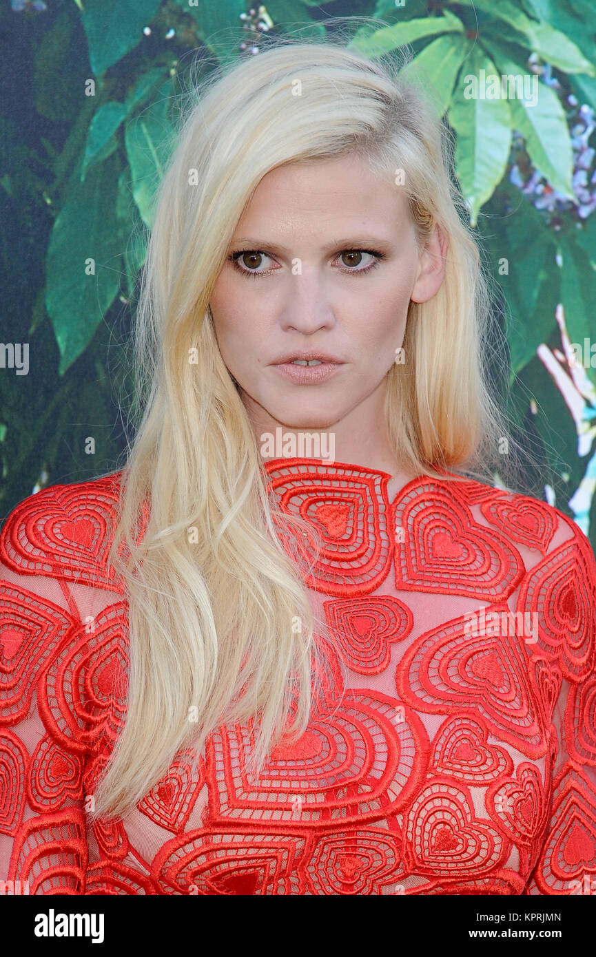 Lara Stone attends The Serpentine Gallery Summer Party at The