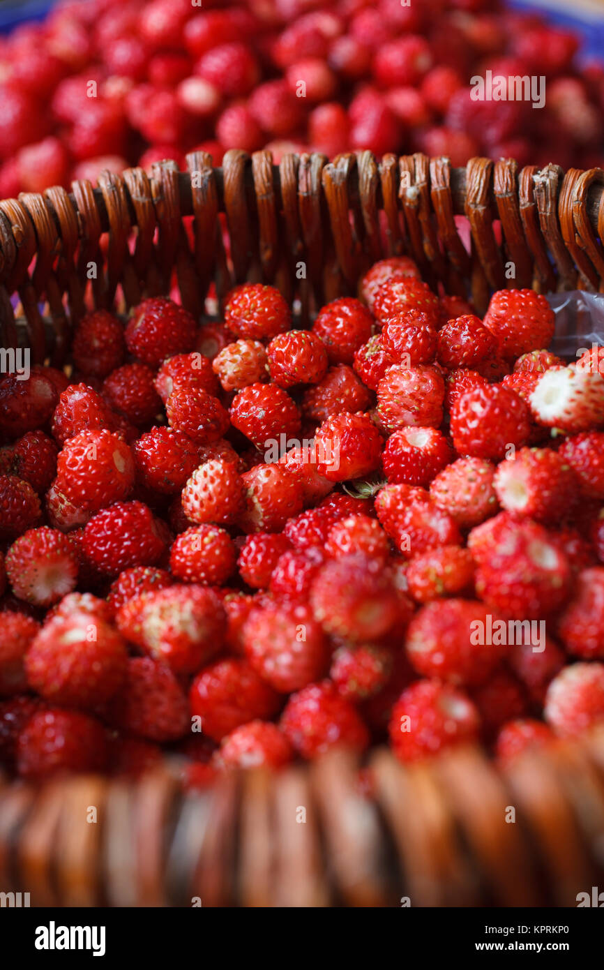 ripe wild strawberries Stock Photo - Alamy