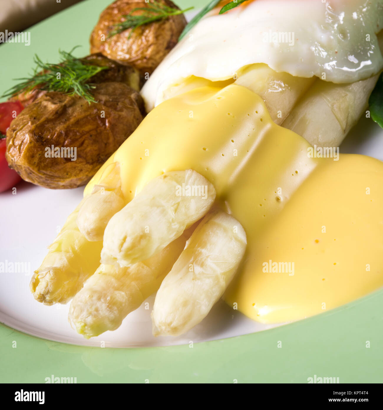 asparagus with fried egg Stock Photo Alamy