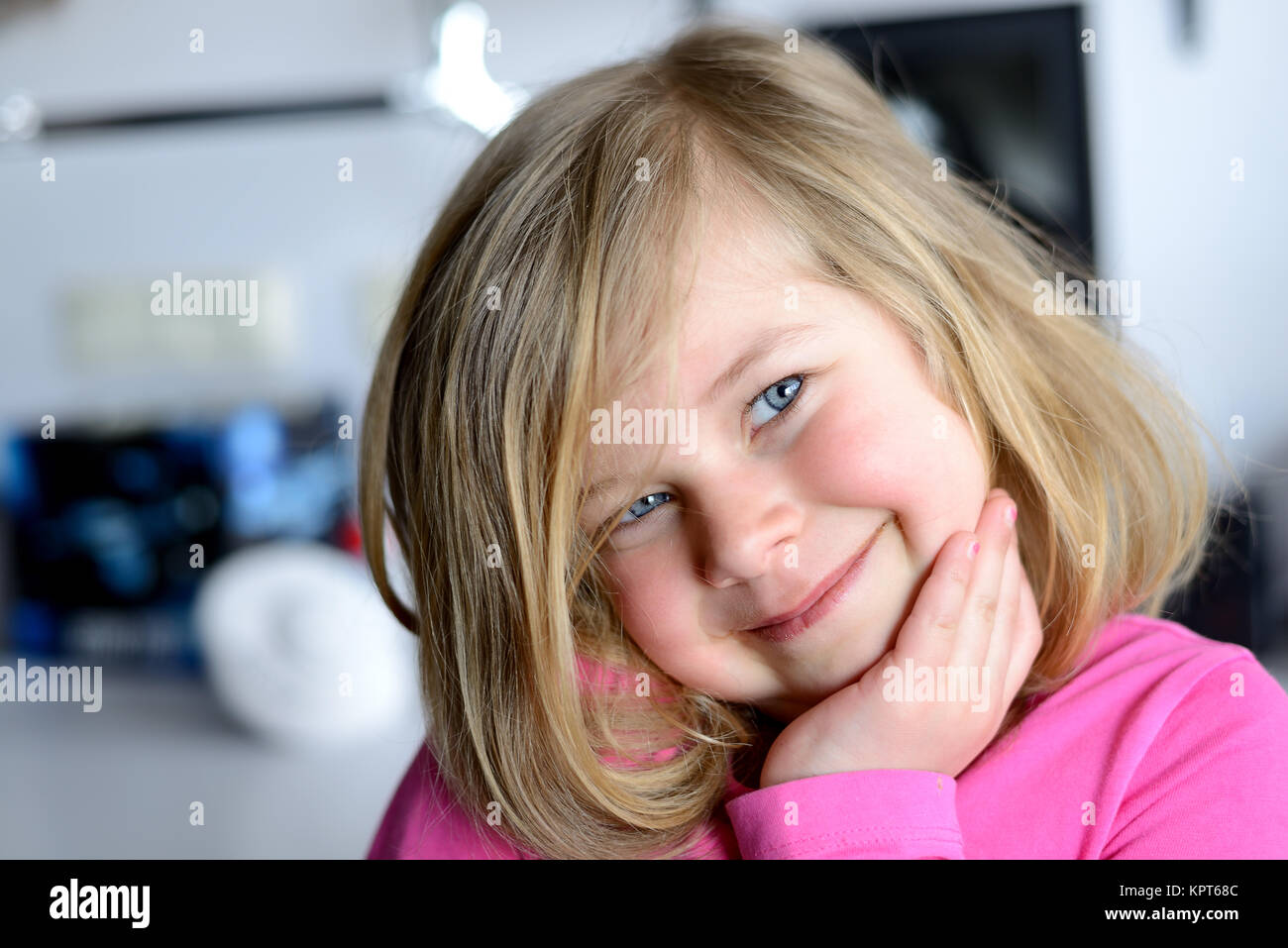little smiling girl Stock Photo - Alamy