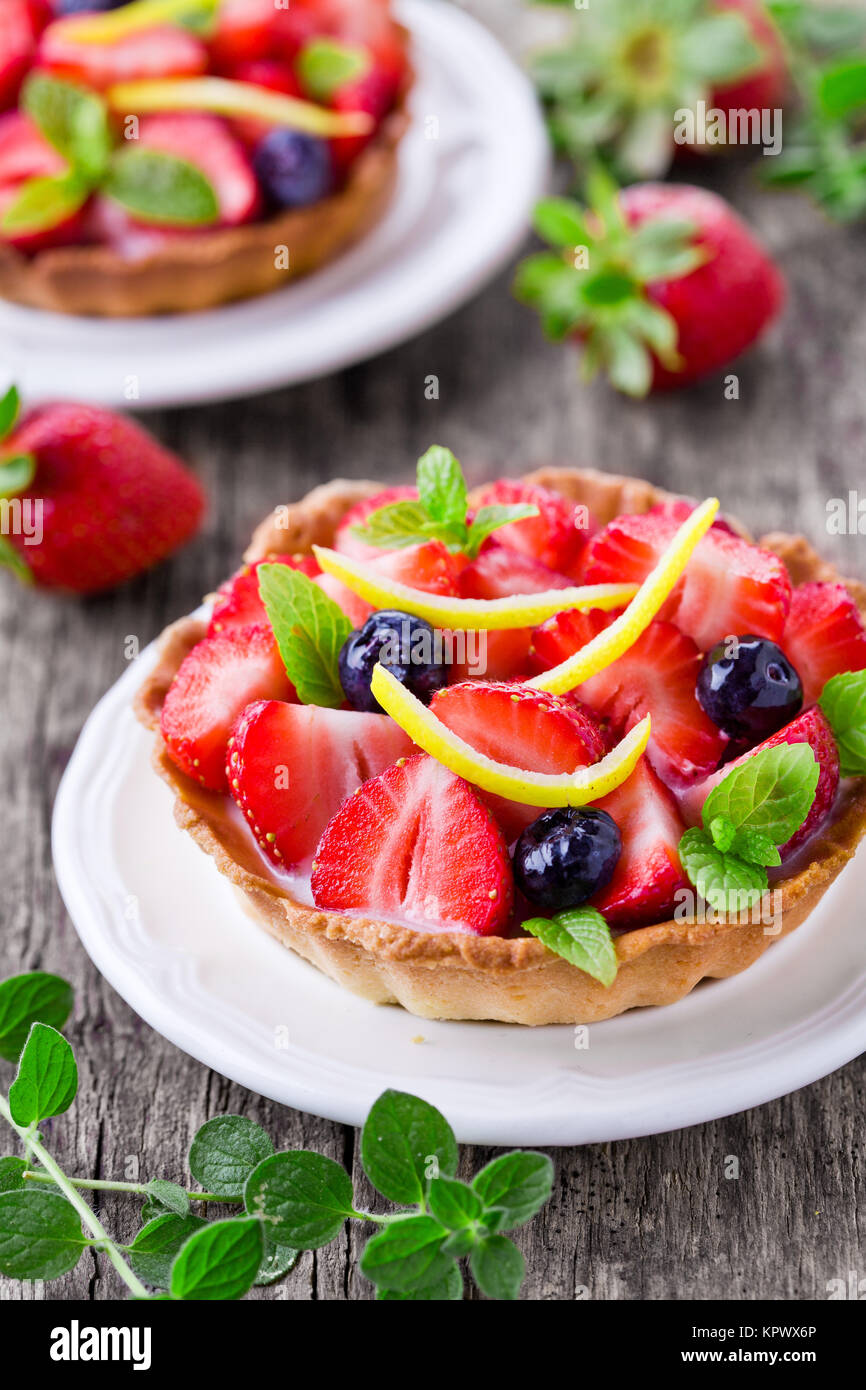 Blueberry And Strawberry Pie Stock Photo Alamy