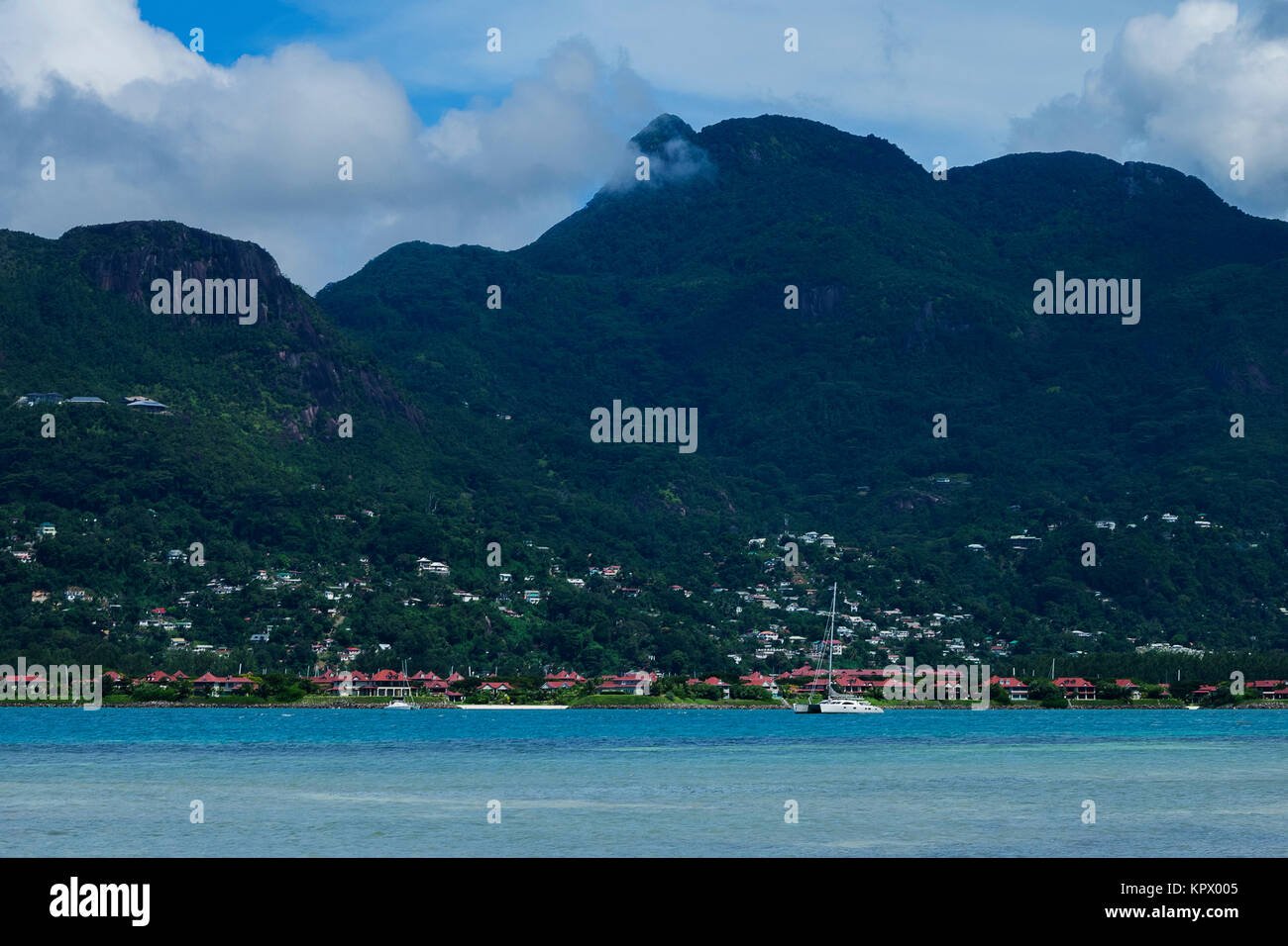 Seychellen; Indischer Ozean; Meer; Wasser; Insel; Le Cerf; Paradies; Strand; Granit; Granitfelsen; Tropen; Strand; Sonnenaufgang; Sonnenuntergang Stock Photo