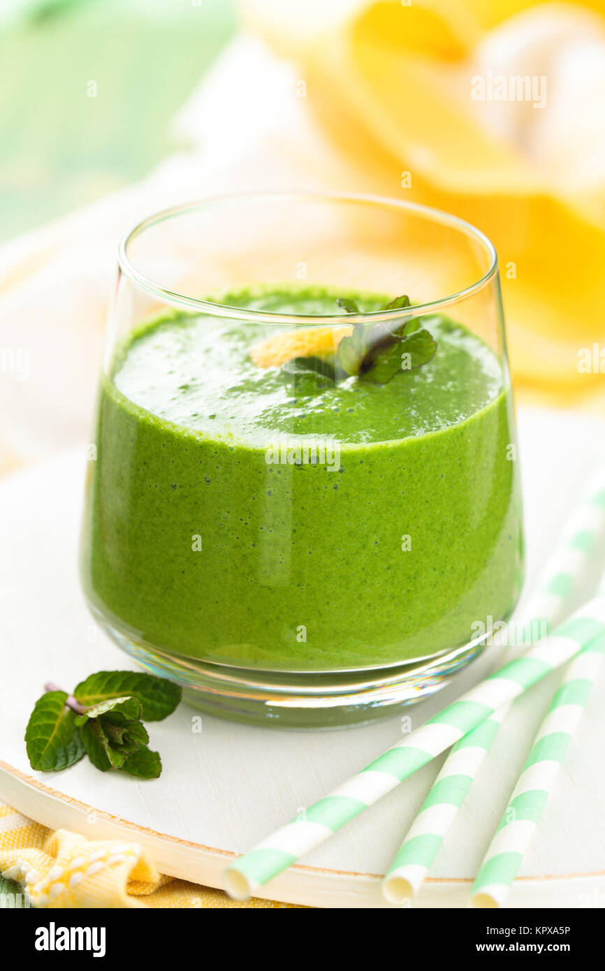 Spinach smoothie with mint Stock Photo Alamy