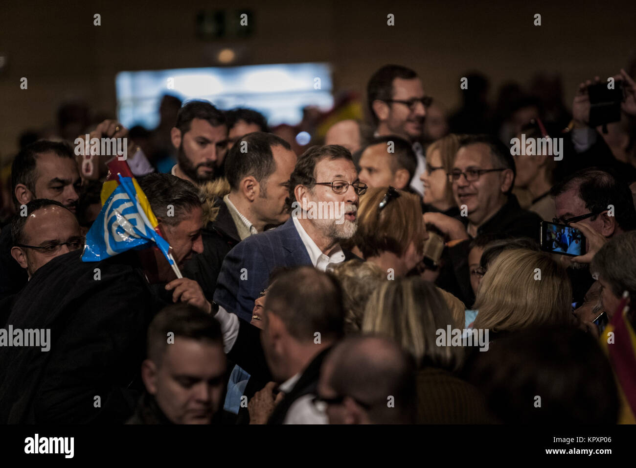 December 17, 2017 - Salou, CataluÃ±a, Spain - Mariano Rajoy, President of Spain, salutes people in Salou town during his campaign supporting the PP party candidates for the Catalunya elections. Credit: Celestino Arce/ZUMA Wire/Alamy Live News Stock Photo