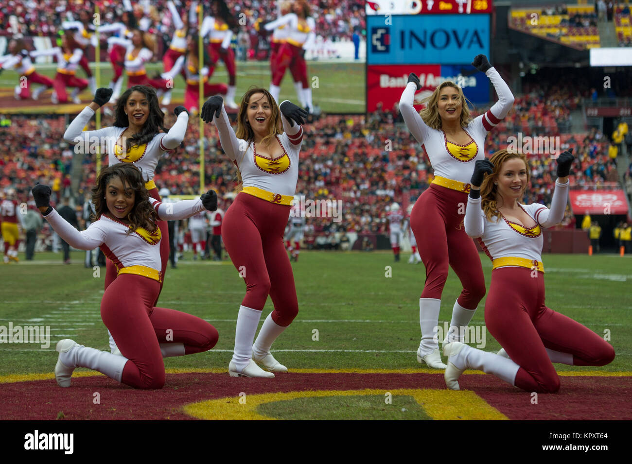 Landover, MD, USA. 21st Oct, 2018. Washington Redskins cheerleader performs  during a NFL football game between the Washington Redskins and the Dallas  Cowboys at FedEx Field in Landover, MD. Justin Cooper/CSM/Alamy Live