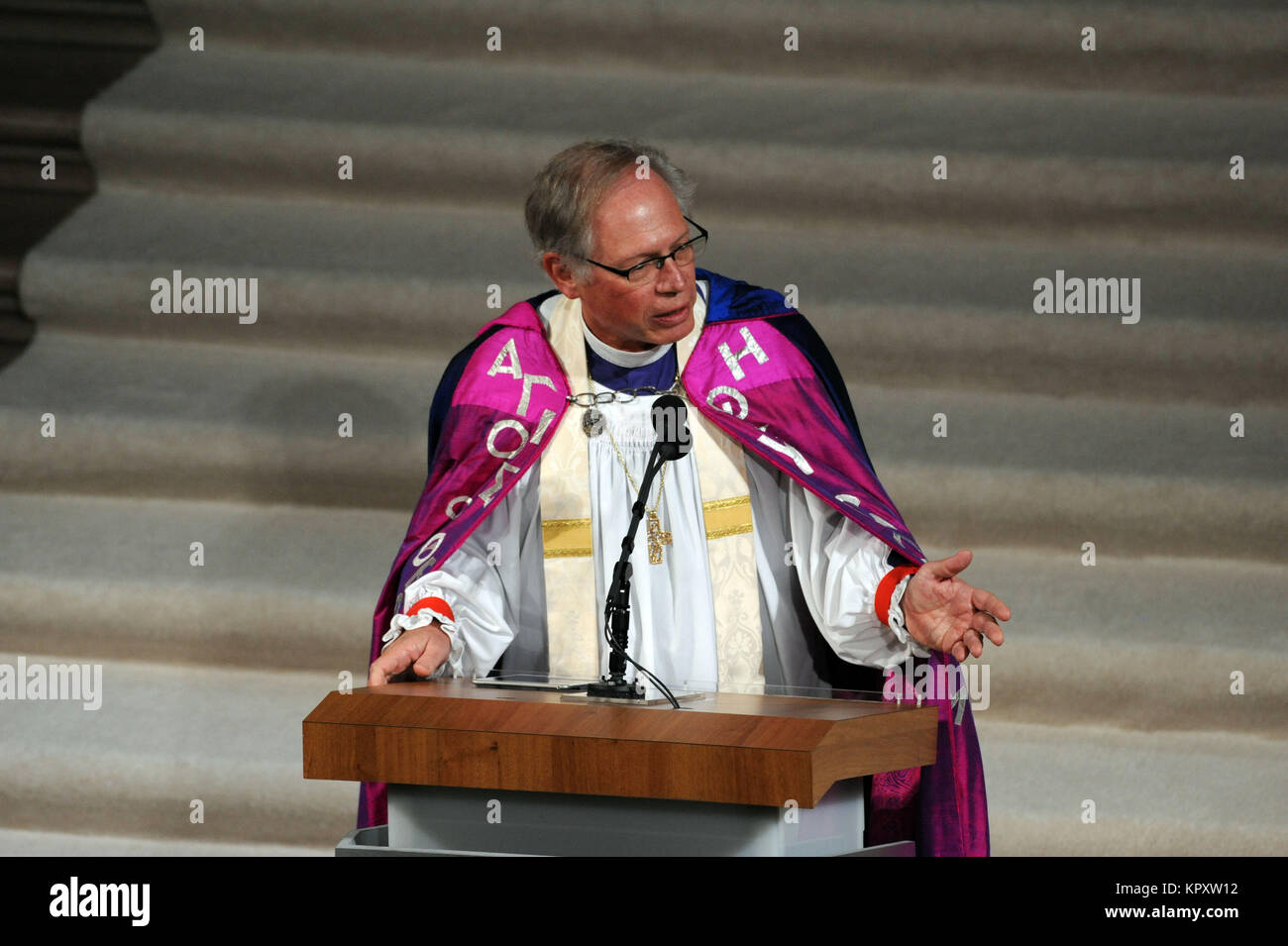 Bishop marc andrus hi-res stock photography and images - Alamy
