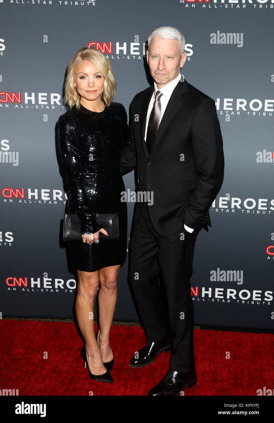 Kelly Ripa Cooper New York City, New York, USA. 17th Dec, 2017. KELLY RIPA and ANDERSON ...