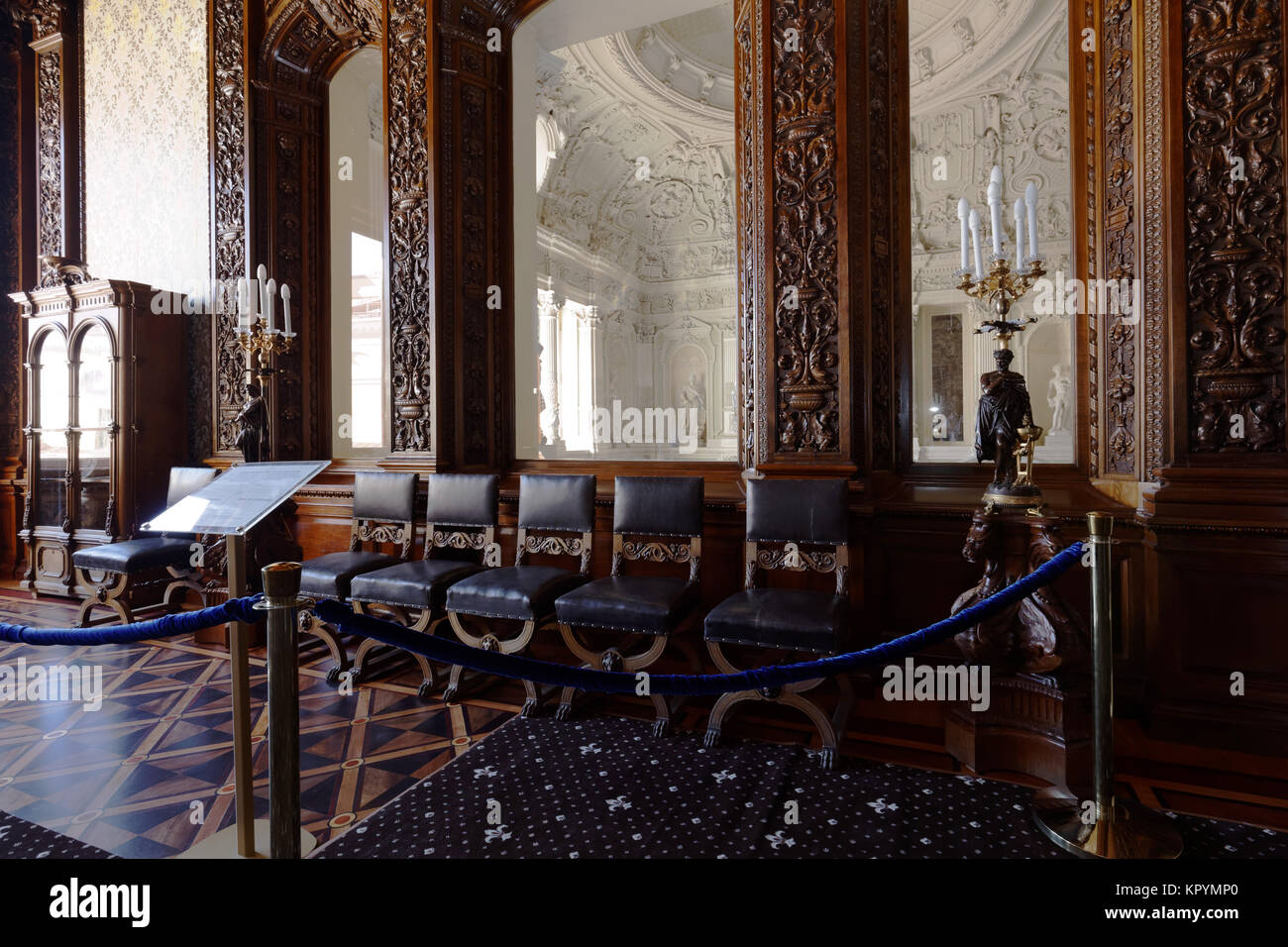 Interior of Oak dining room in Yusupov palace Stock Photo - Alamy