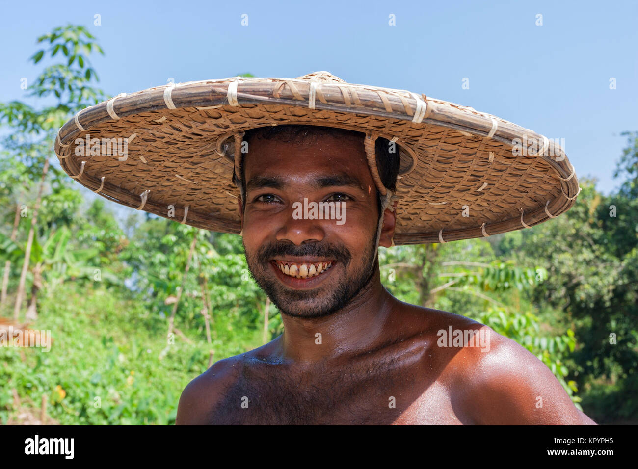 Gem mining on a river in Sri Lanka Stock Photo Alamy
