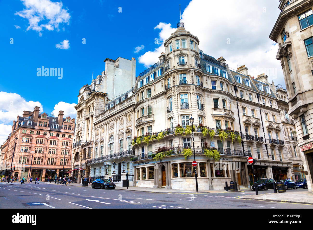 Early 20th century old style apartment building in Mayfair / Piccadilly