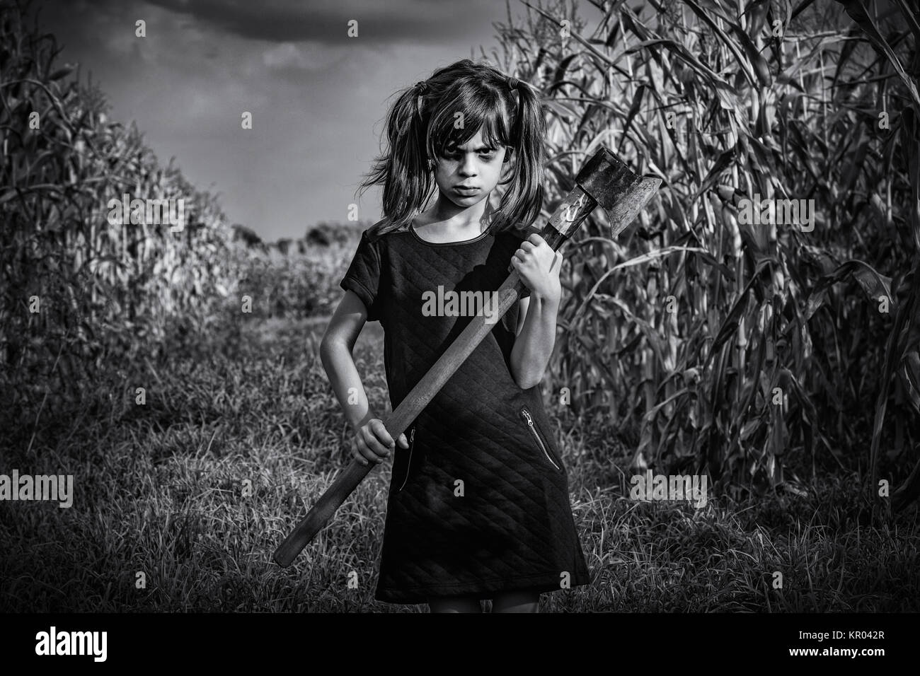 Scary Little Girl In The Cornfield 5 Stock Photo Alamy