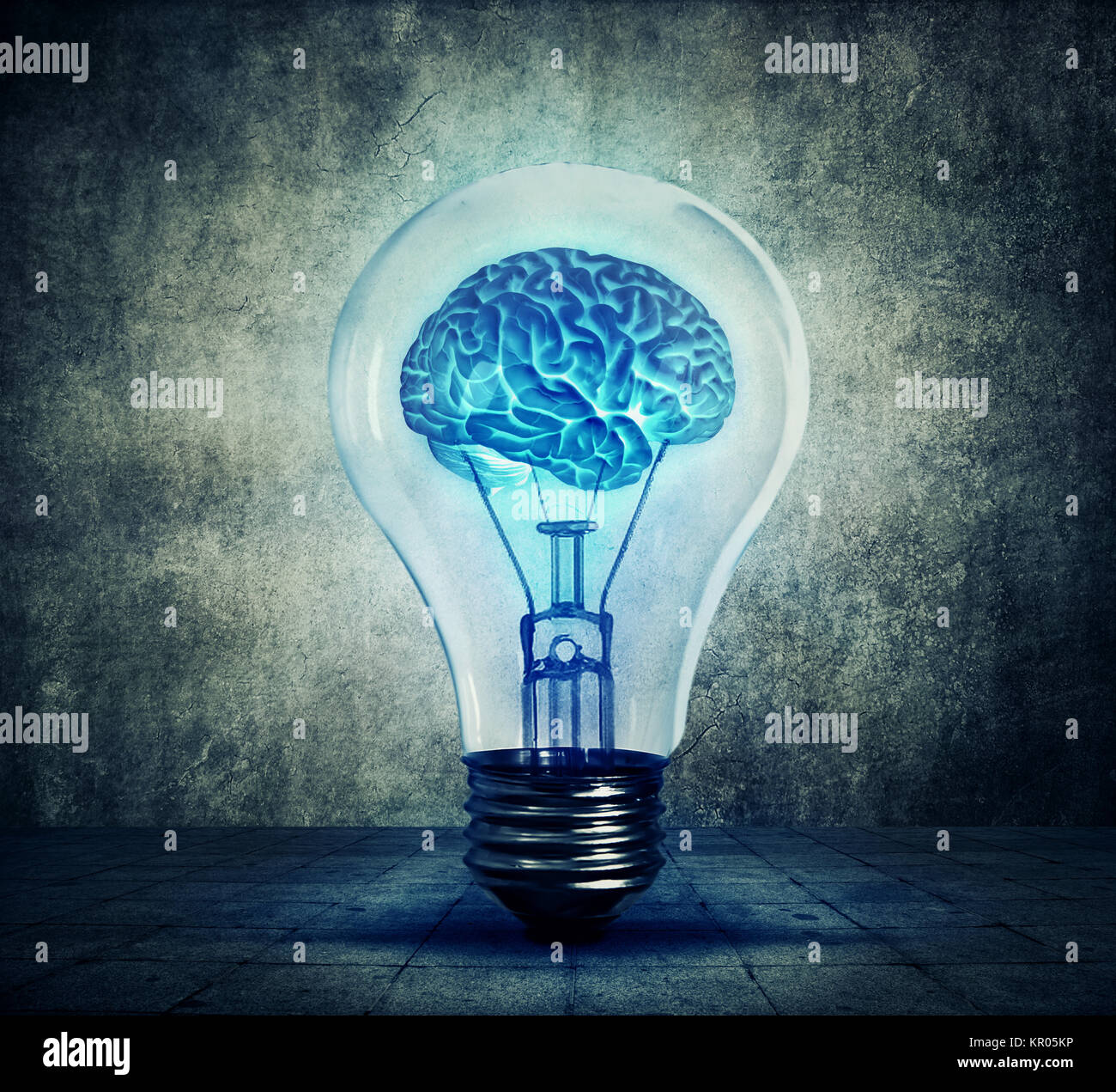 lightbulb brain Stock Photo