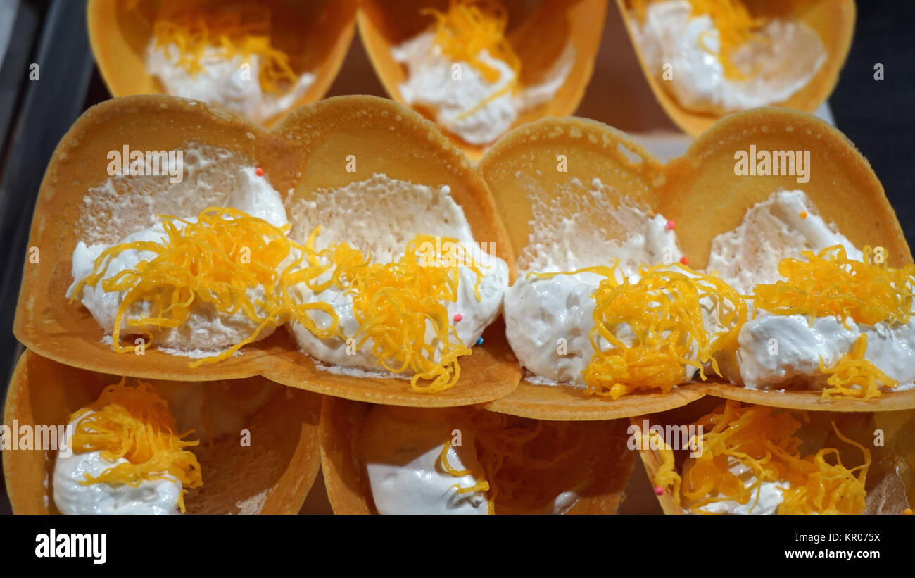 traditional thai street food Stock Photo - Alamy