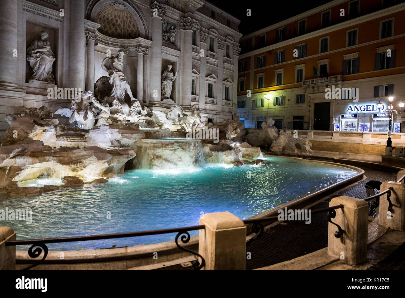Fontana di Trevi fountain at night Rome Italy Stock Photo