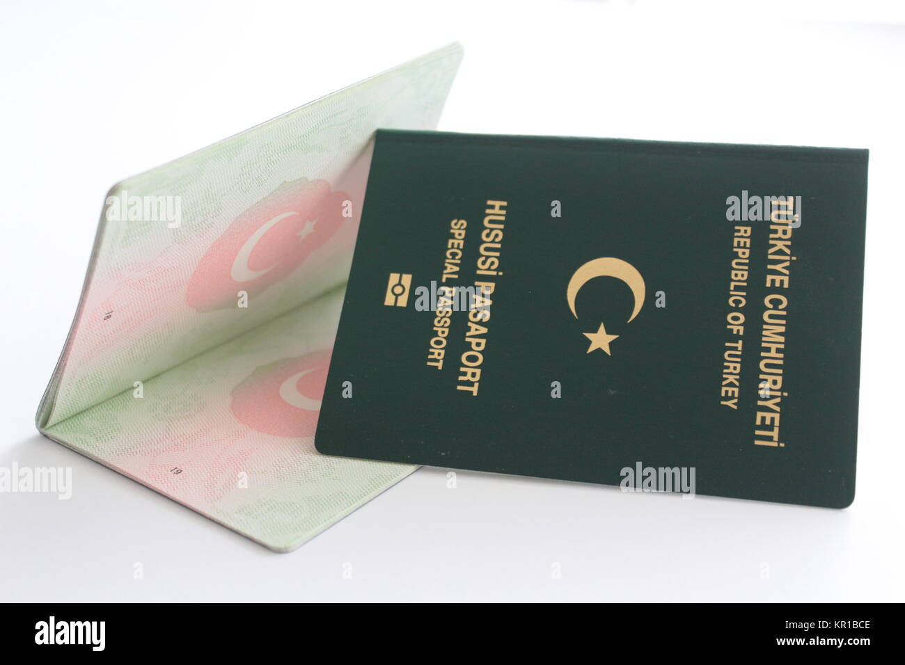 green-special-turkish-passport-stock-photo-alamy