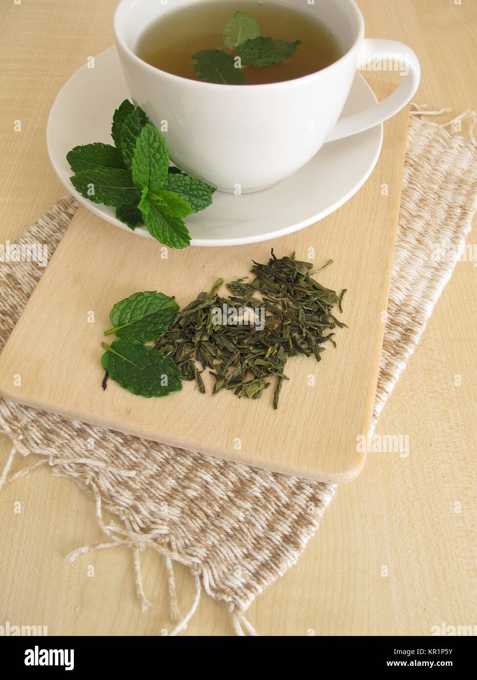 green tea with mint leaves Stock Photo Alamy