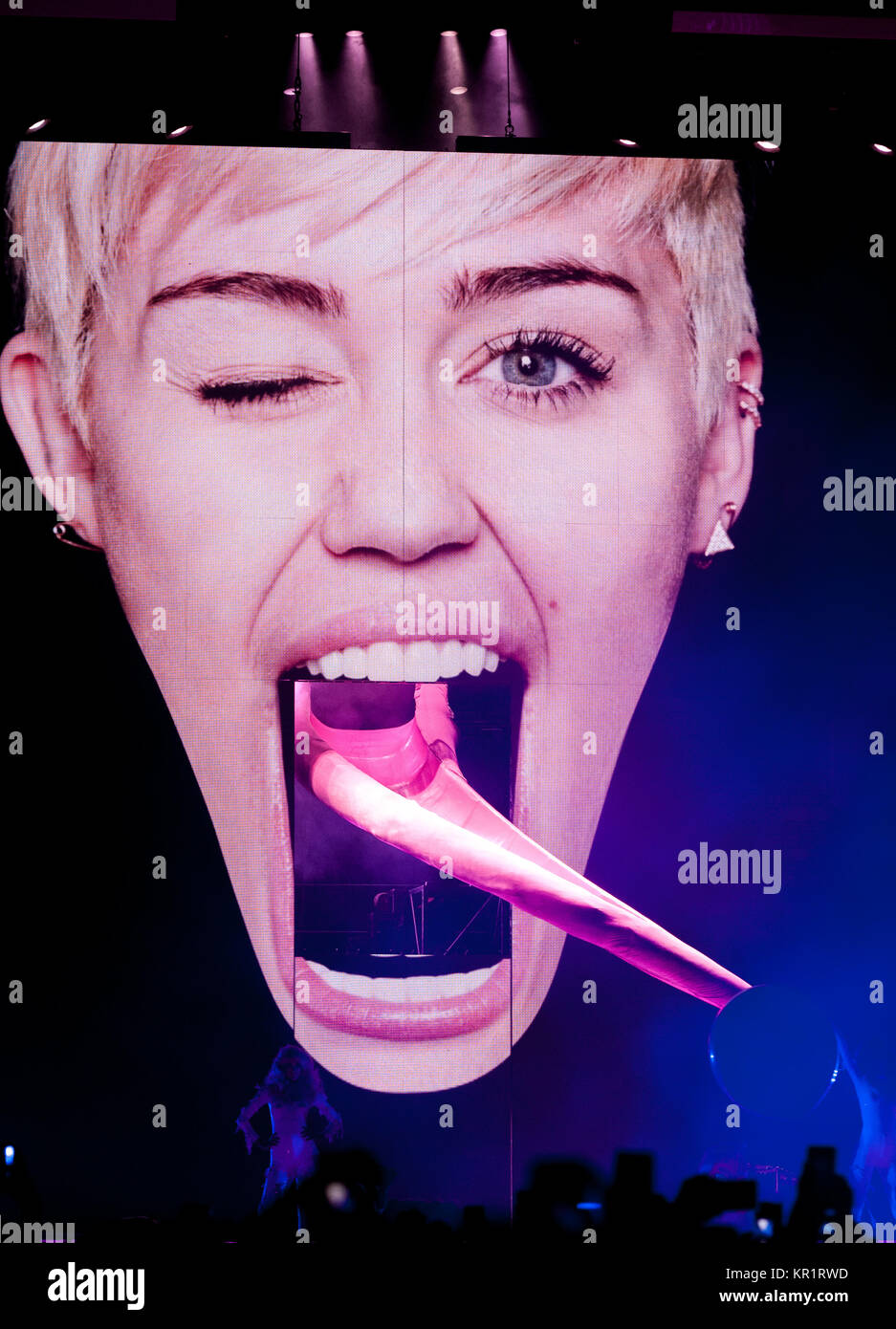 SYDNEY, AUSTRALIA OCTOBER 17 Miley Cyrus performs her Bangerz Tour live at Allphones Arena on SYDNEY, AUSTRALIA OCTOBER 17 Miley Cyrus performs her Bangerz Tour live at Allphones Arena on