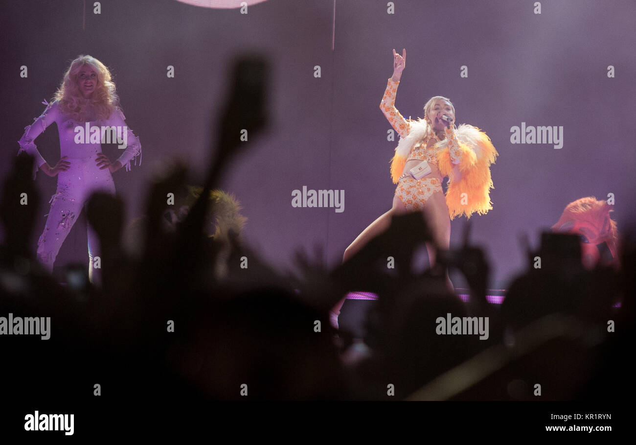 SYDNEY, AUSTRALIA OCTOBER 17 Miley Cyrus performs her Bangerz Tour live at Allphones Arena on SYDNEY, AUSTRALIA OCTOBER 17 Miley Cyrus performs her Bangerz Tour live at Allphones Arena on