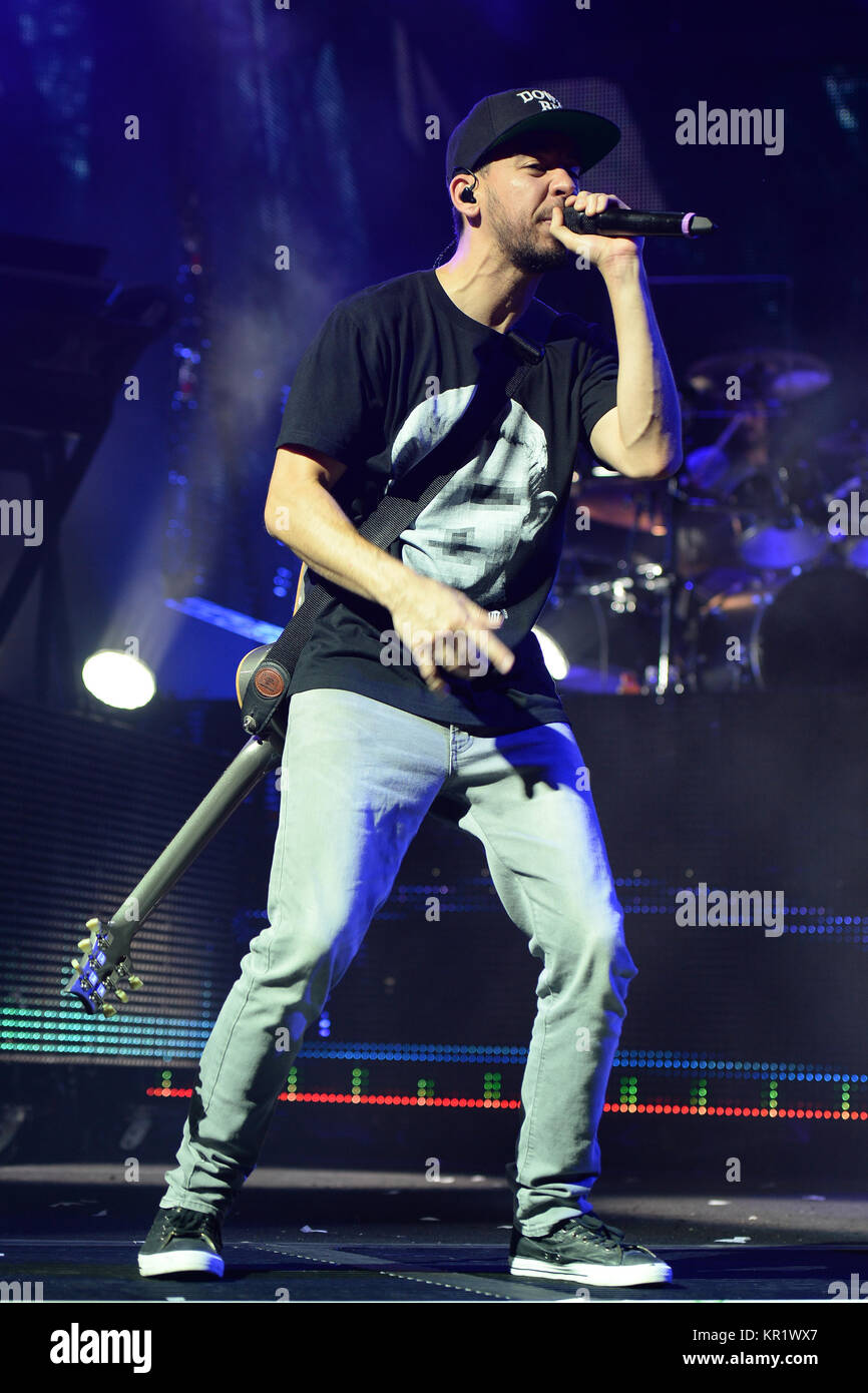 WEST PALM BEACH - AUGUST 8:  Mike Shinoda of Linkin Park perform at the Cruzan Amphitheatre on August 8, 2014 in West Palm Beach, Florida  People:  Mike Shinoda Stock Photo