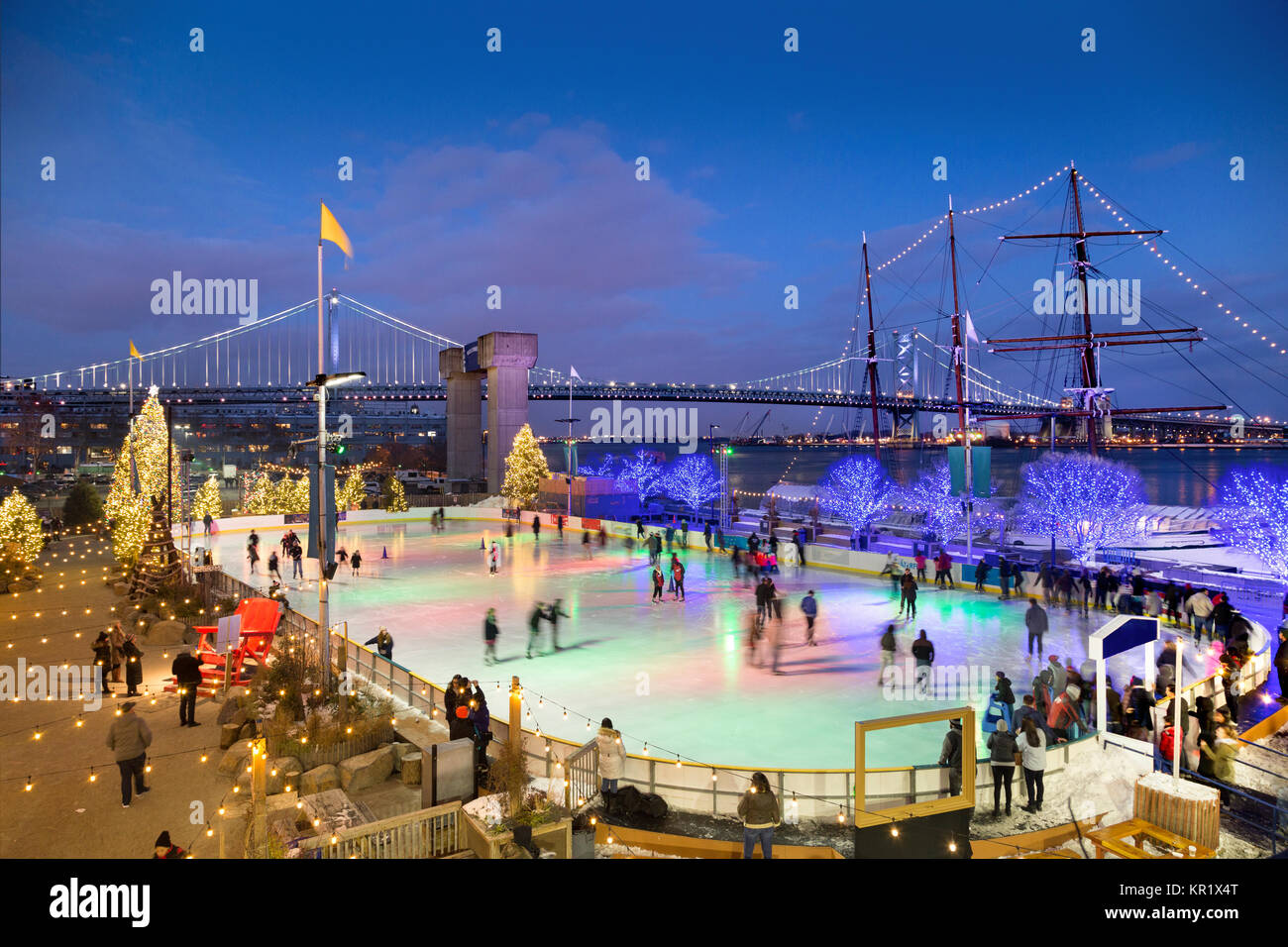 People ice skating philadelphia hires stock photography and images Alamy