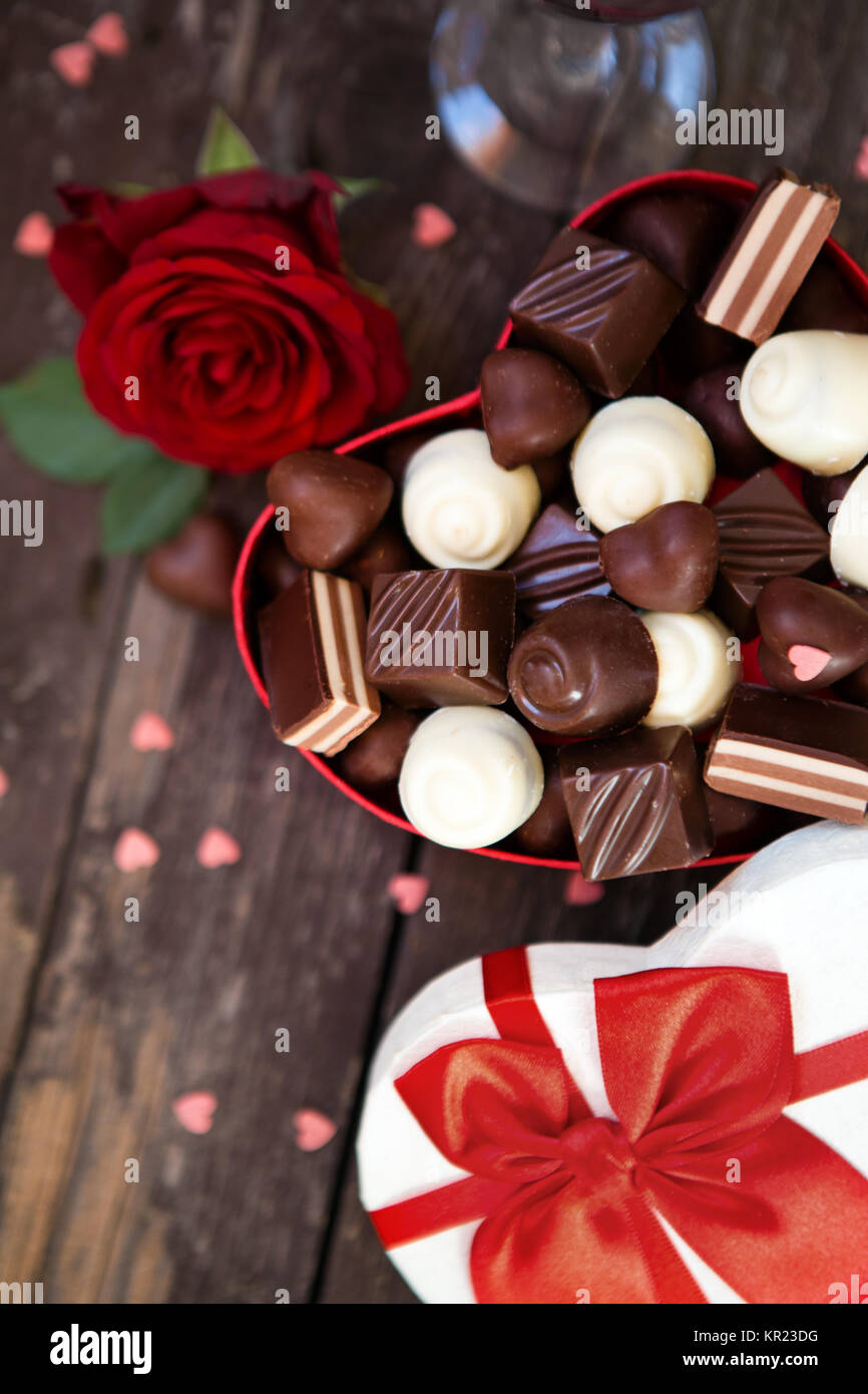mother's day gifts flowers and chocolates