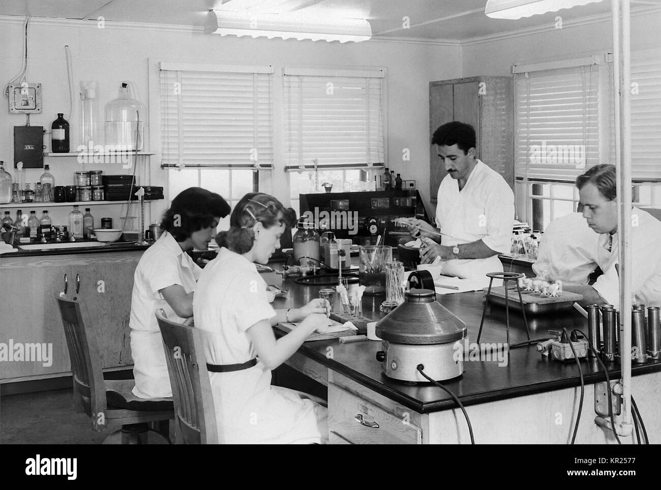 Medical laboratories in usa hires stock photography and images Alamy