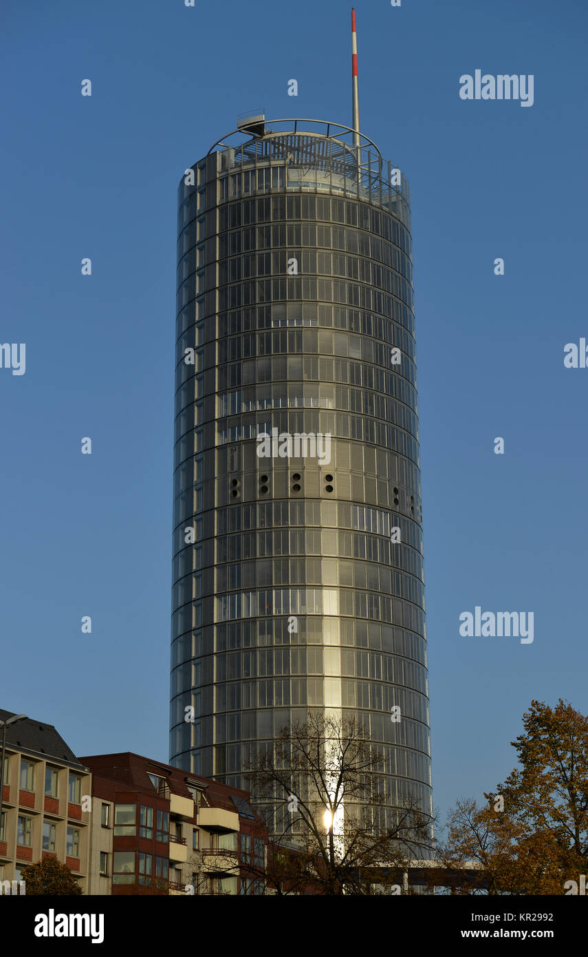 RWE tower, opera place, food, North Rhine-Westphalia, Germany, RWE-Turm, Opernplatz, Essen, Nordrhein-Westfalen, Deutschland Stock Photo