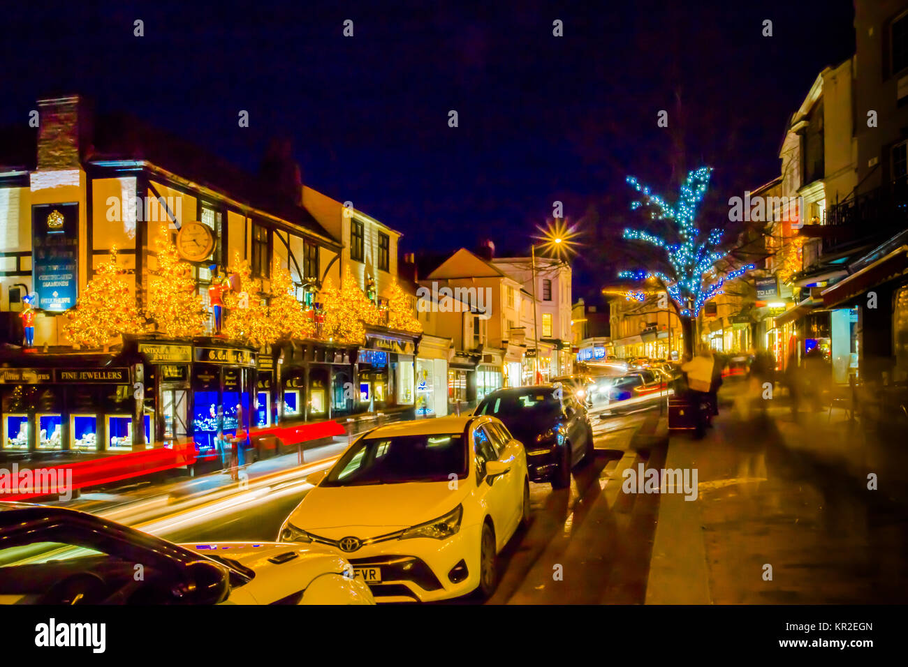 Tunbridge Wells G Collins and Sons Independent Jewellers with Royal