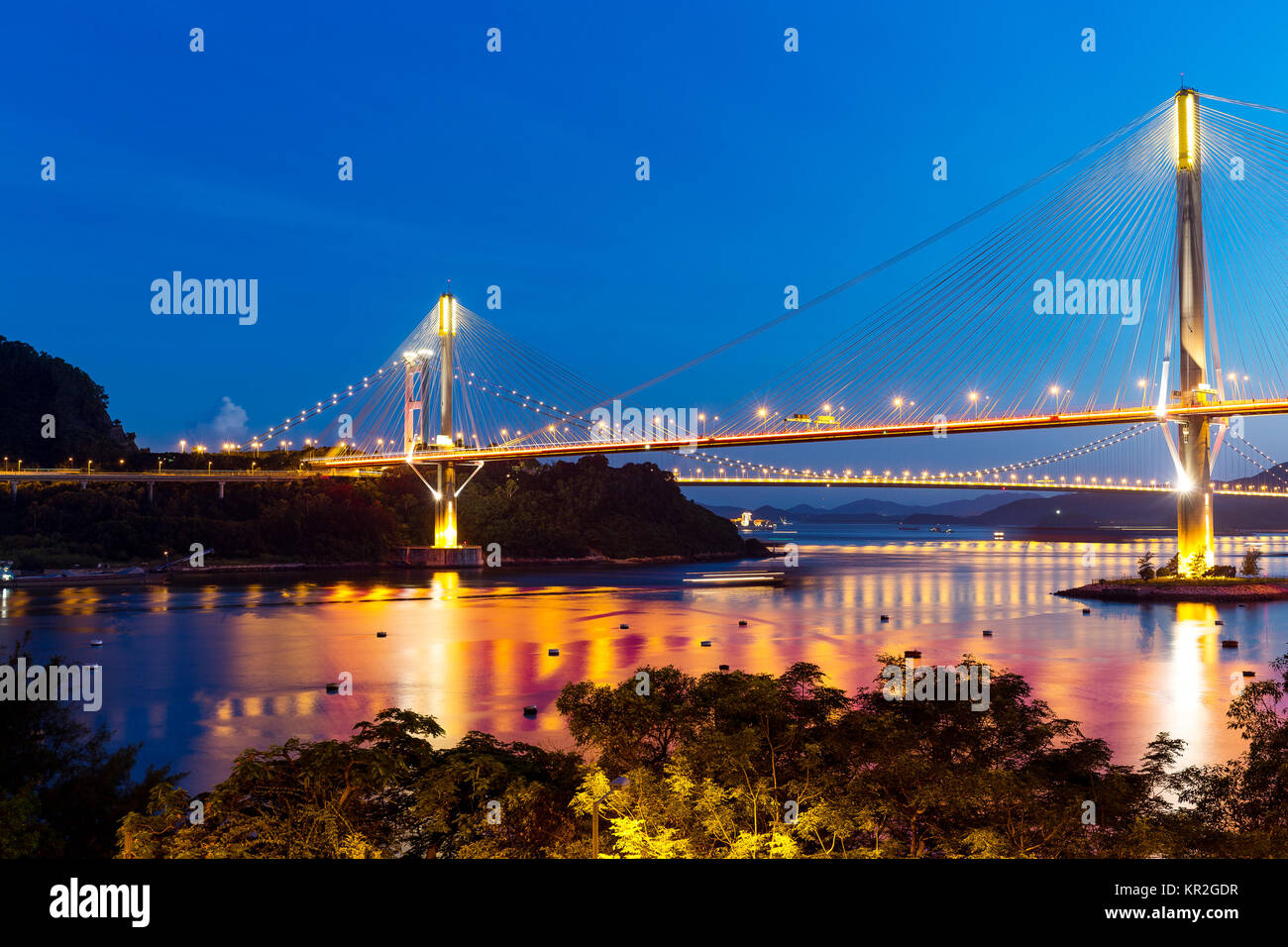 Bay bridge in Hong Kong at sunset Stock Photo - Alamy