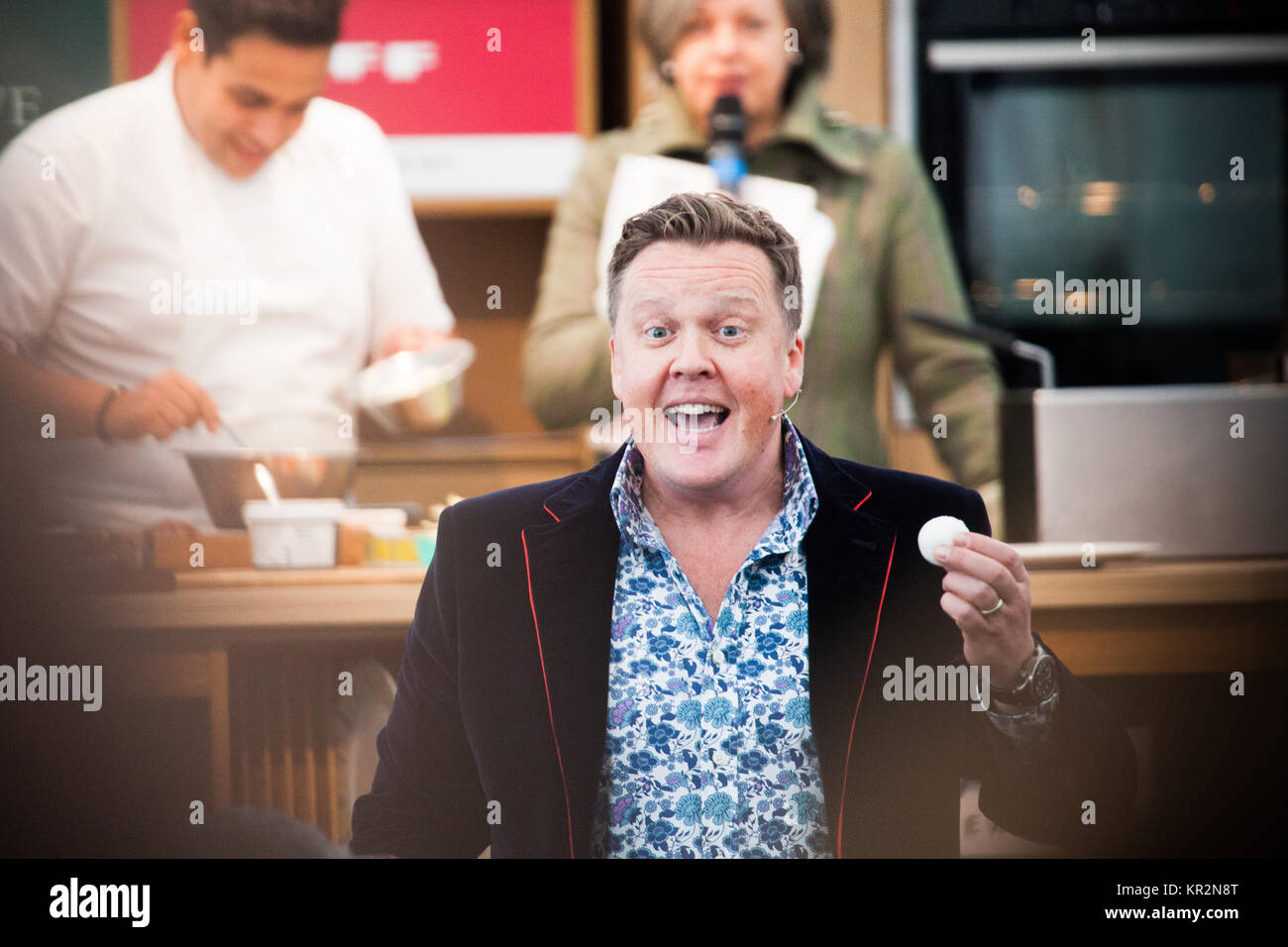 Bbc wine expert hires stock photography and images Alamy