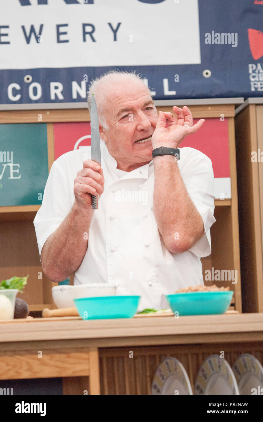 Rick Stein cooking at the Padstow Christmas Festival Stock Photo