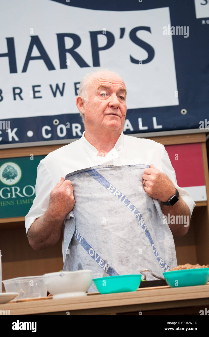 Rick Stein cooking at the Padstow Christmas Festival Stock Photo