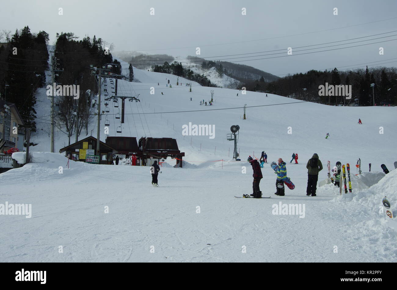 Japan snowboarding hi-res stock photography and images - Alamy