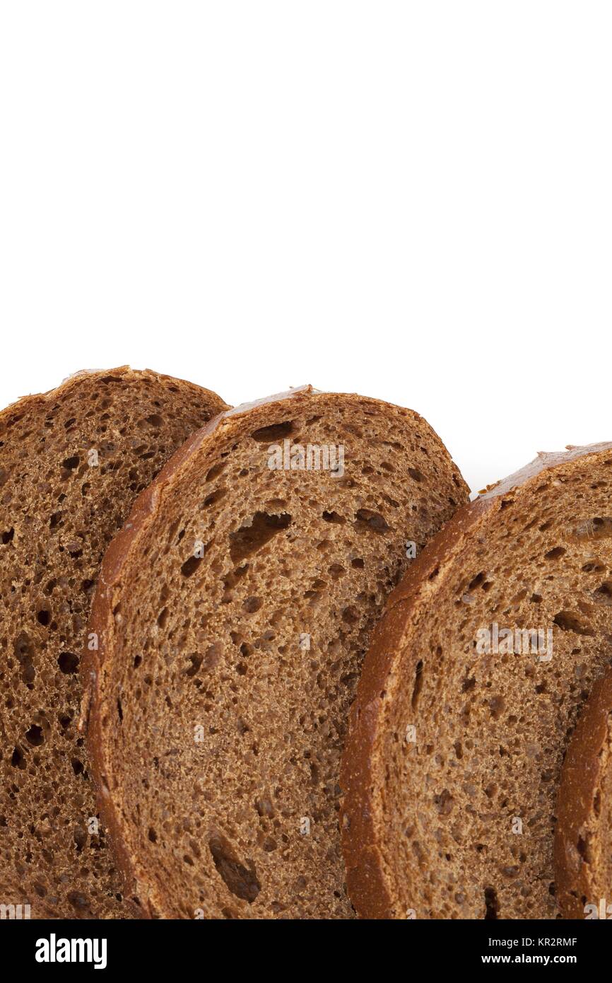 slices of pumpernickel bread close up Stock Photo Alamy