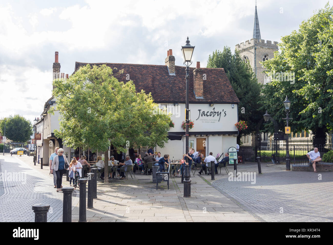 Jacoby's Restaurant and St.Mary's Church, Tudor Square, Ware, Hertfordshire, England, United Kingdom Stock Photo