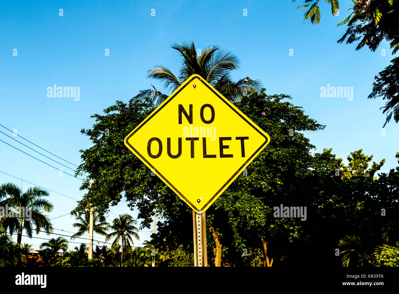 No outlet sign hi-res stock photography and images - Alamy No outlet sign hi-res stock photography and images - Alamy