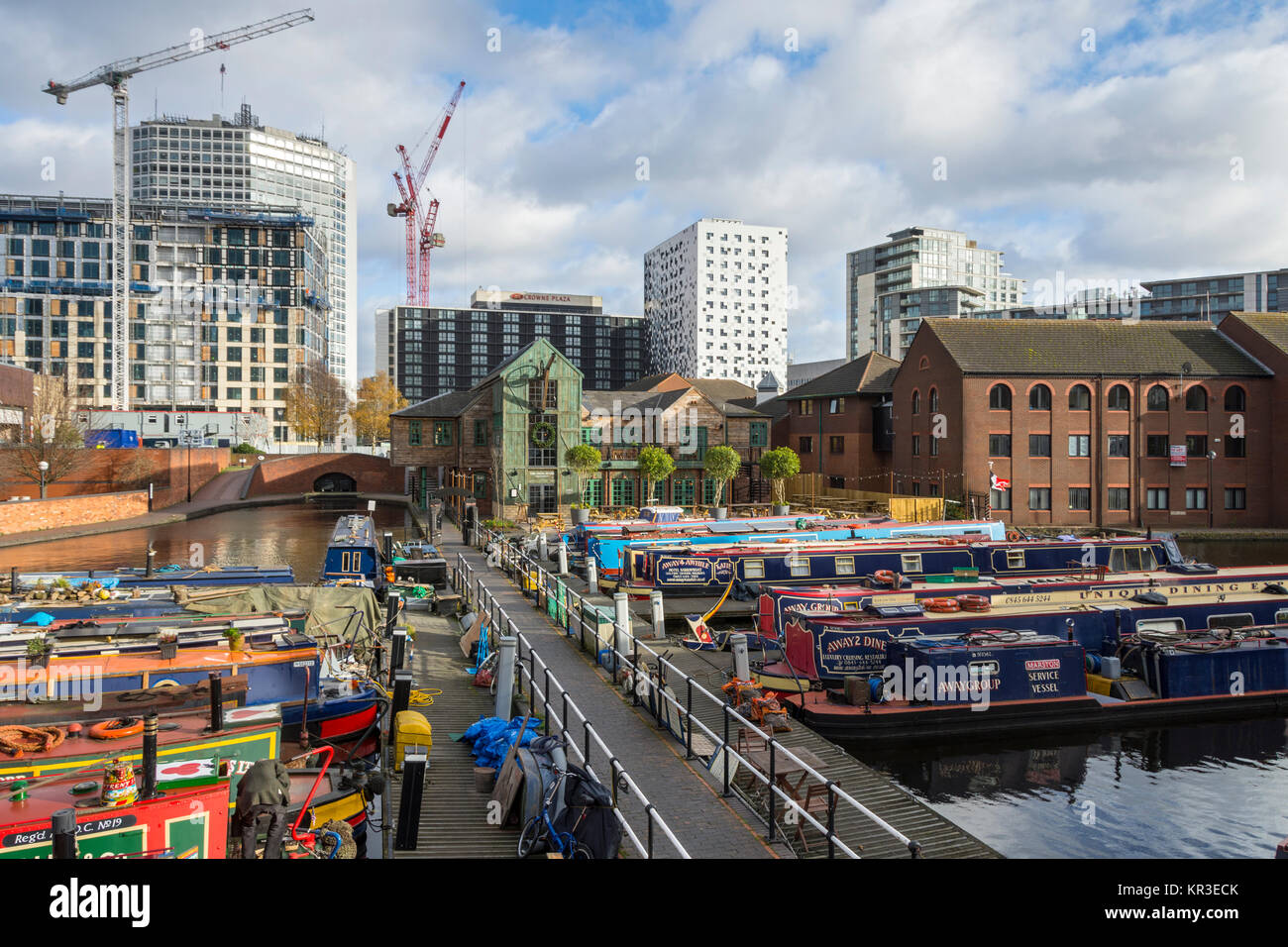 Gas street basin moorings hi-res stock photography and images - Alamy