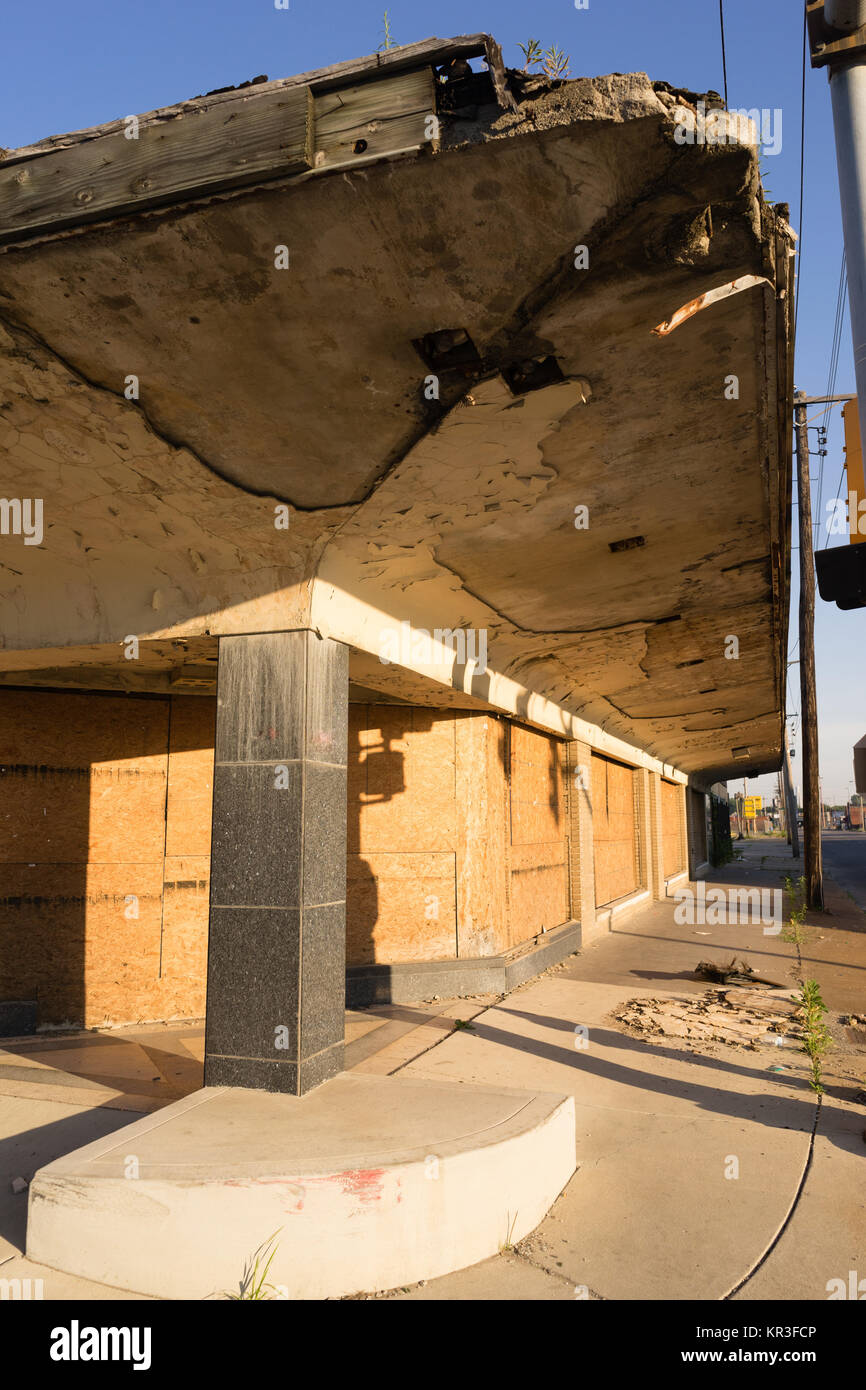 Abandoned Building East St Louis Illinois Decaying Structure Stock Photo Alamy