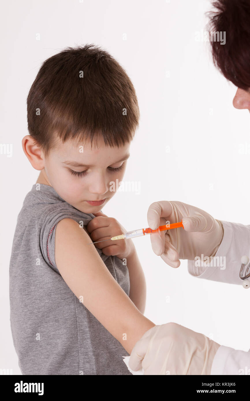 Small child vaccination hires stock photography and images Alamy