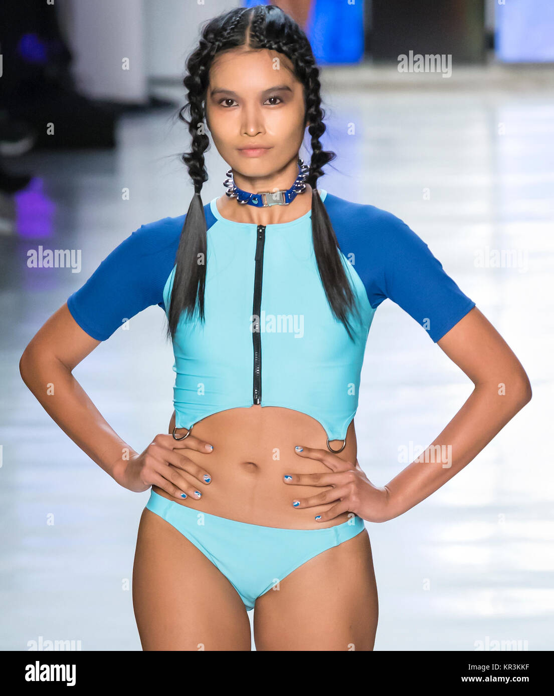 Twitter Fotos Janine Tugonon naked photo 2017 Selfie Fotos Janine Tugonon naked photo 2017