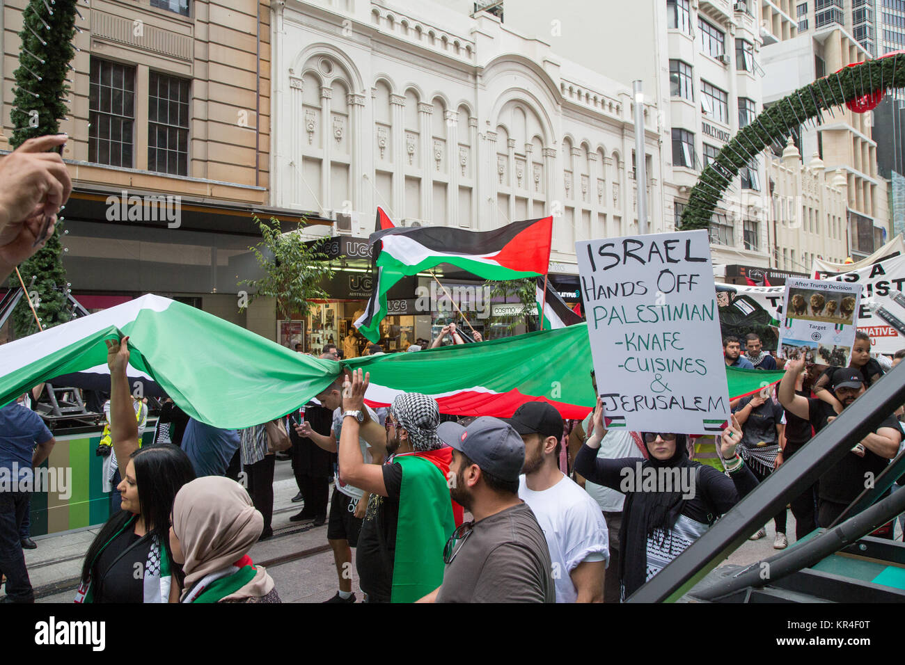 Sydney, Australia. 17 December 2017. Palestinians and their supporters