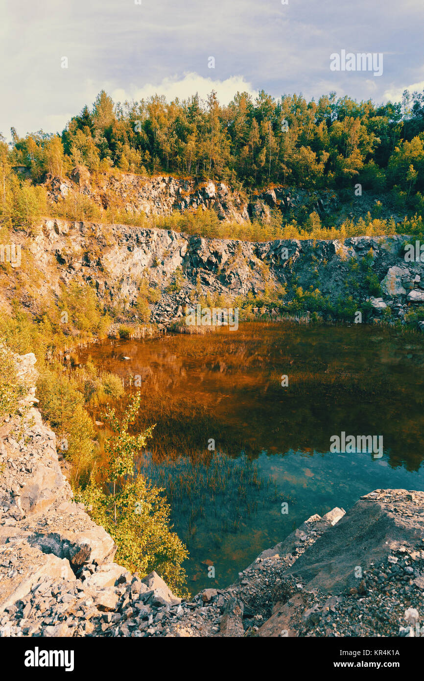 The Flooded Gold Diggings quarry on Bodmin Moor Stock Photo - Alamy