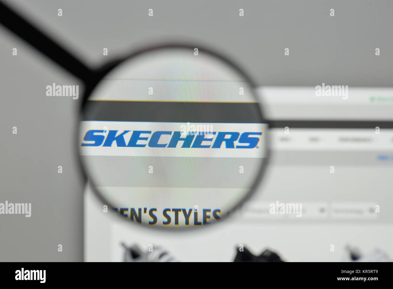 Milan, Italy - November 1, 2017: Skechers U.S.A. logo on the website  homepage Stock Photo - Alamy