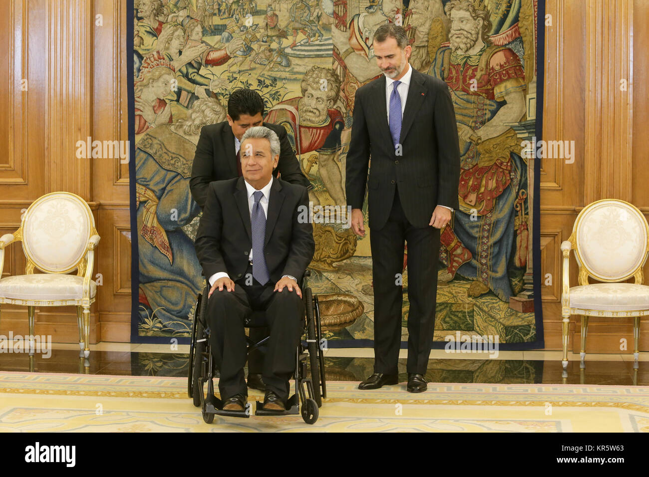 Madrid, Spain. 18th December, 2017. Spanish King Felipe VI and the president of Ecuador Lenin Moreno during the official visit in Madrid, on Monday 18th December 2017. Credit: Gtres Información más Comuniación on line, S.L./Alamy Live News Stock Photo