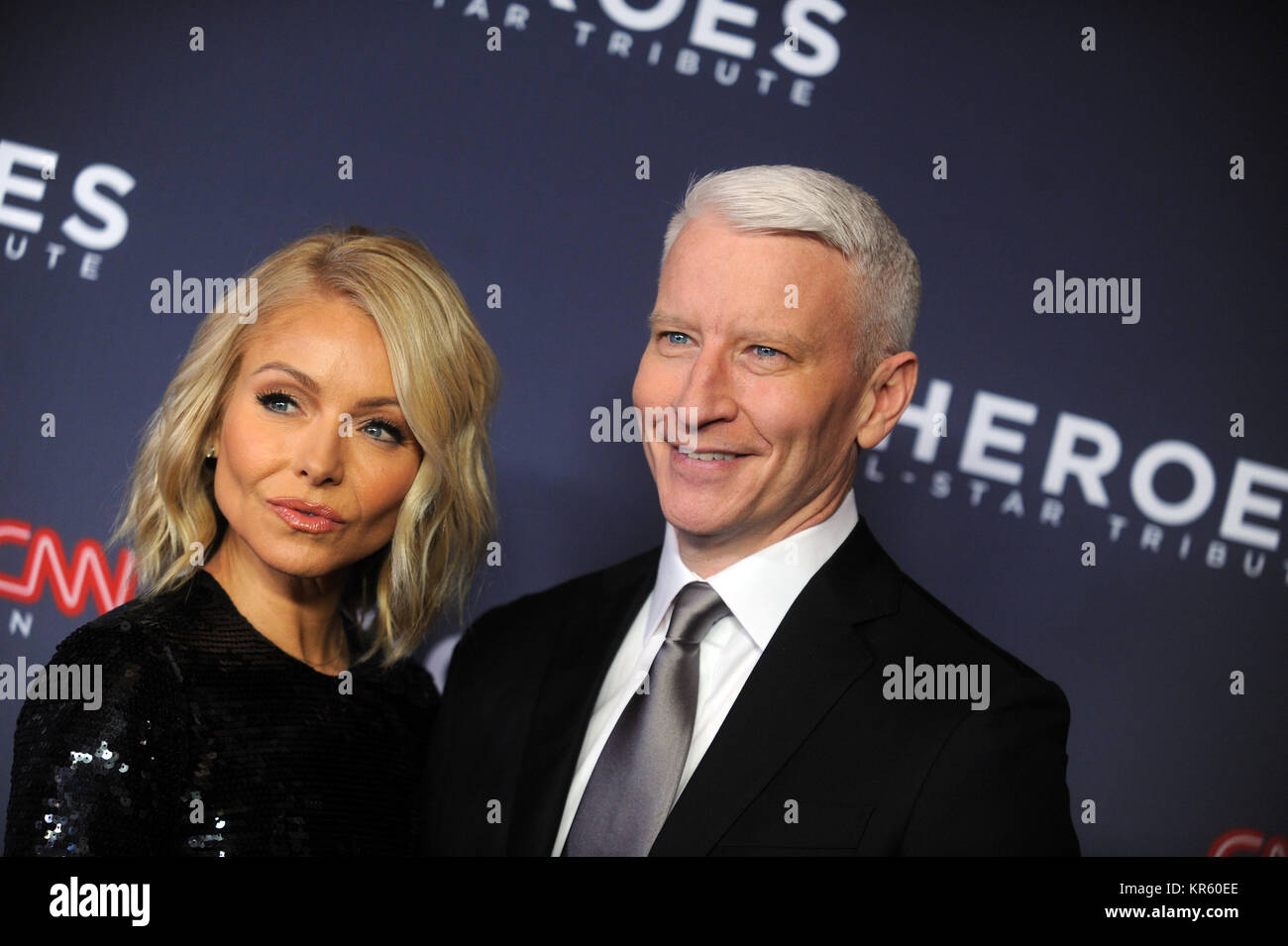 Kelly Ripa Cooper Manhattan, United States Of America. 17th Dec, 2017. Kelly Ripa ...