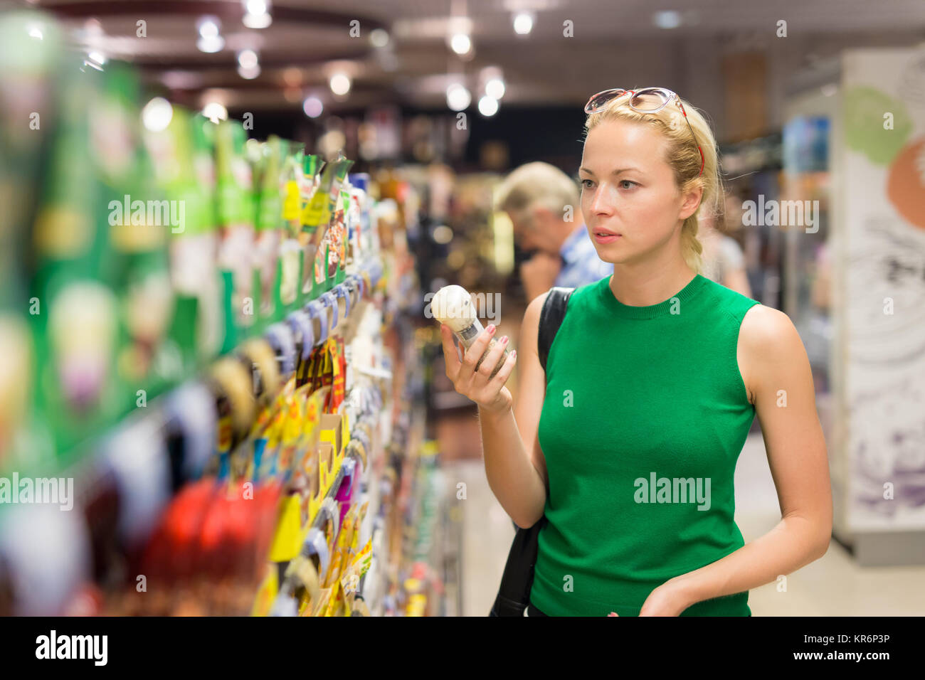 Toiletries supermarket hi-res stock photography and images - Alamy