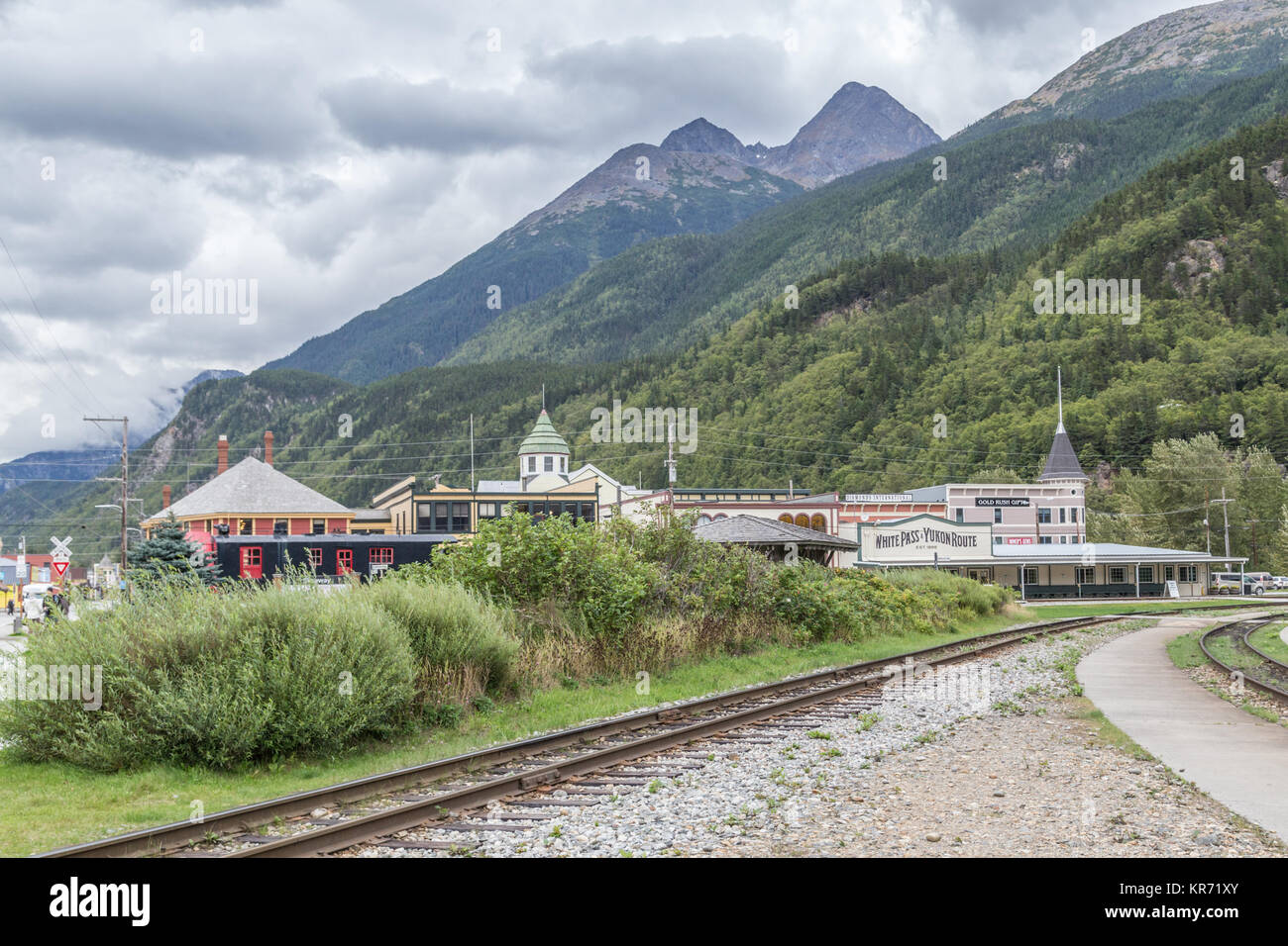 The White Pass and Yukon Route Railway is a Canadian and U.S. railroad linking the port of Skagway, Alaska, with Whitehorse, capital of Yukon, Canada Stock Photo