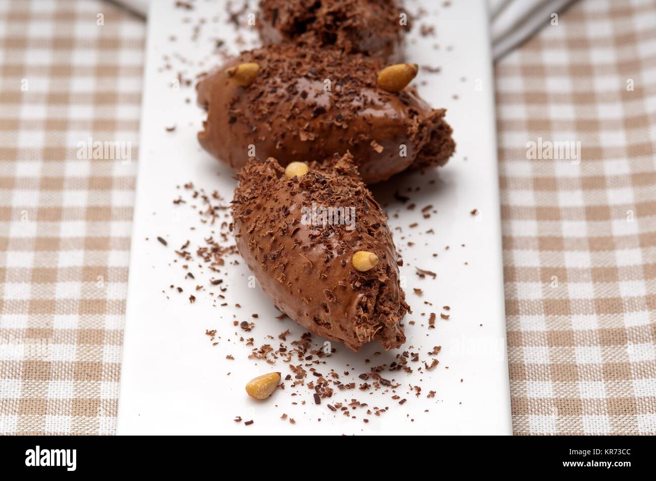 chocolate mousse quenelle dessert Stock Photo Alamy