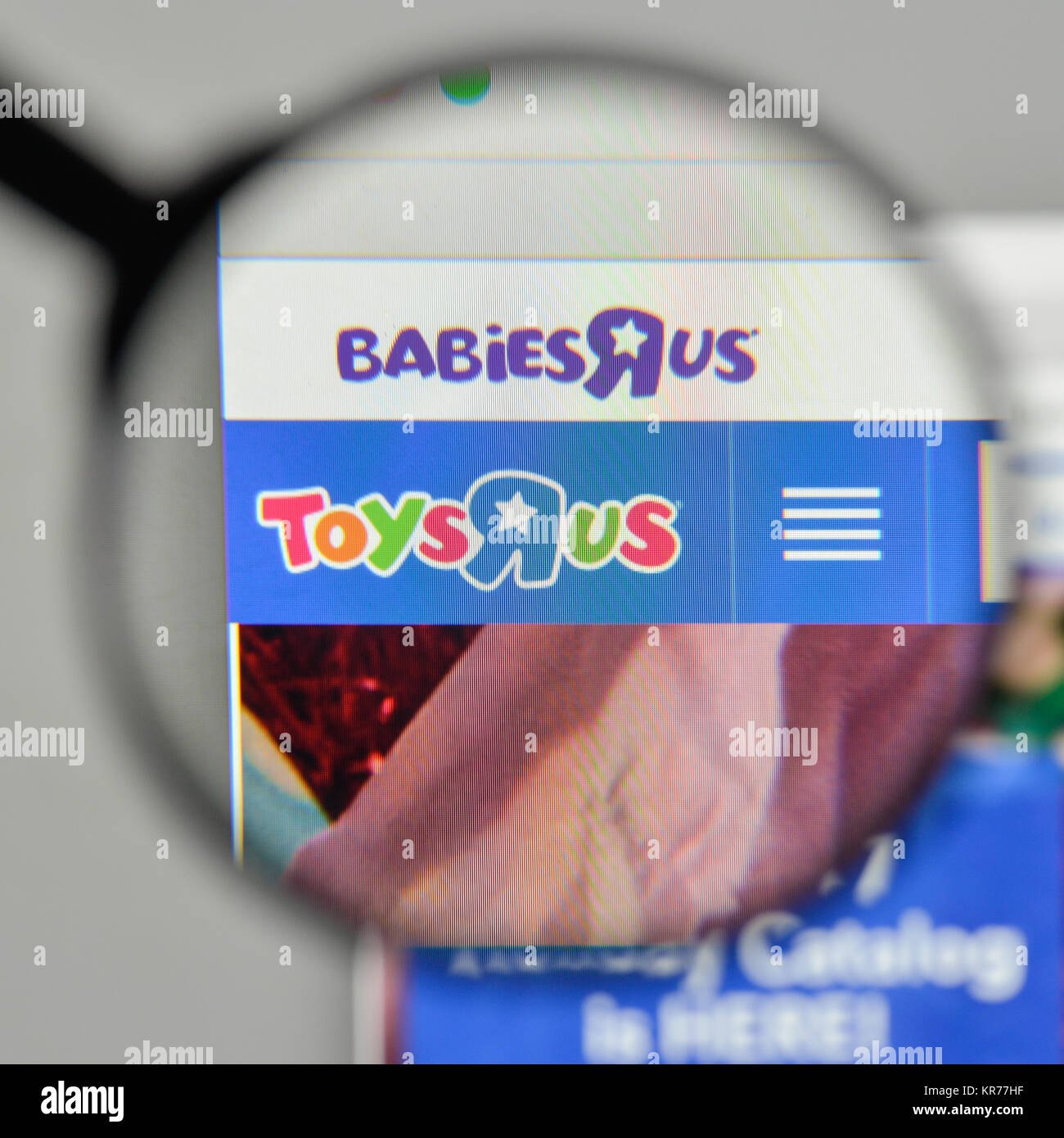 Toys r us logo hires stock photography and images Alamy